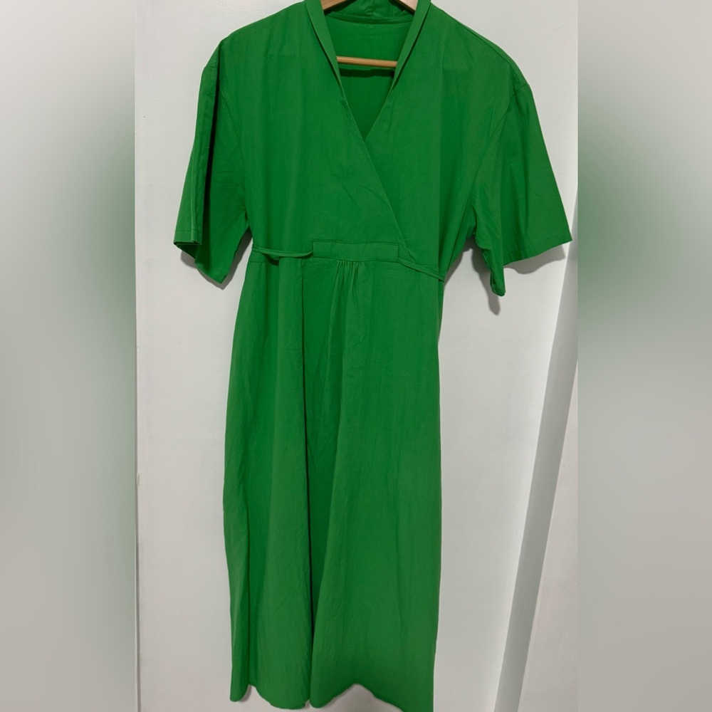 Beautiful dress. Only one time used